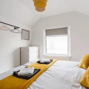  Apartment 2 Bed Near Centre - By Sweet Stays United Kingdom