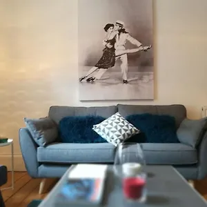 Apartment Fringe Base With Garden Near The Meadows United Kingdom