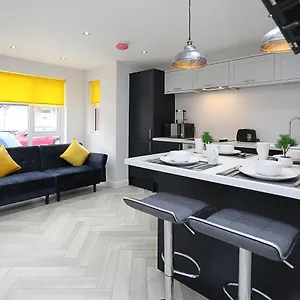 Apartment No1 Luxury Service United Kingdom